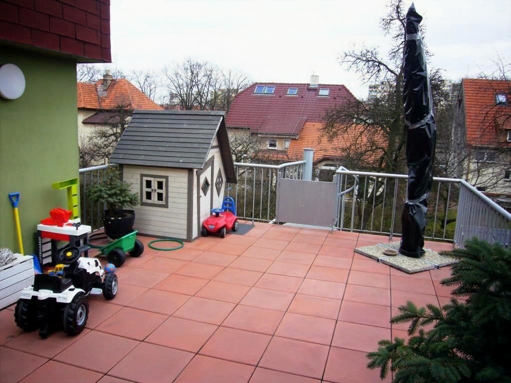 Prenájom bytu 4-izbový 155 m², Medkova, Praha, Praha Prenájom bytu 4-izbový 155 m², Medkova, Praha, Praha