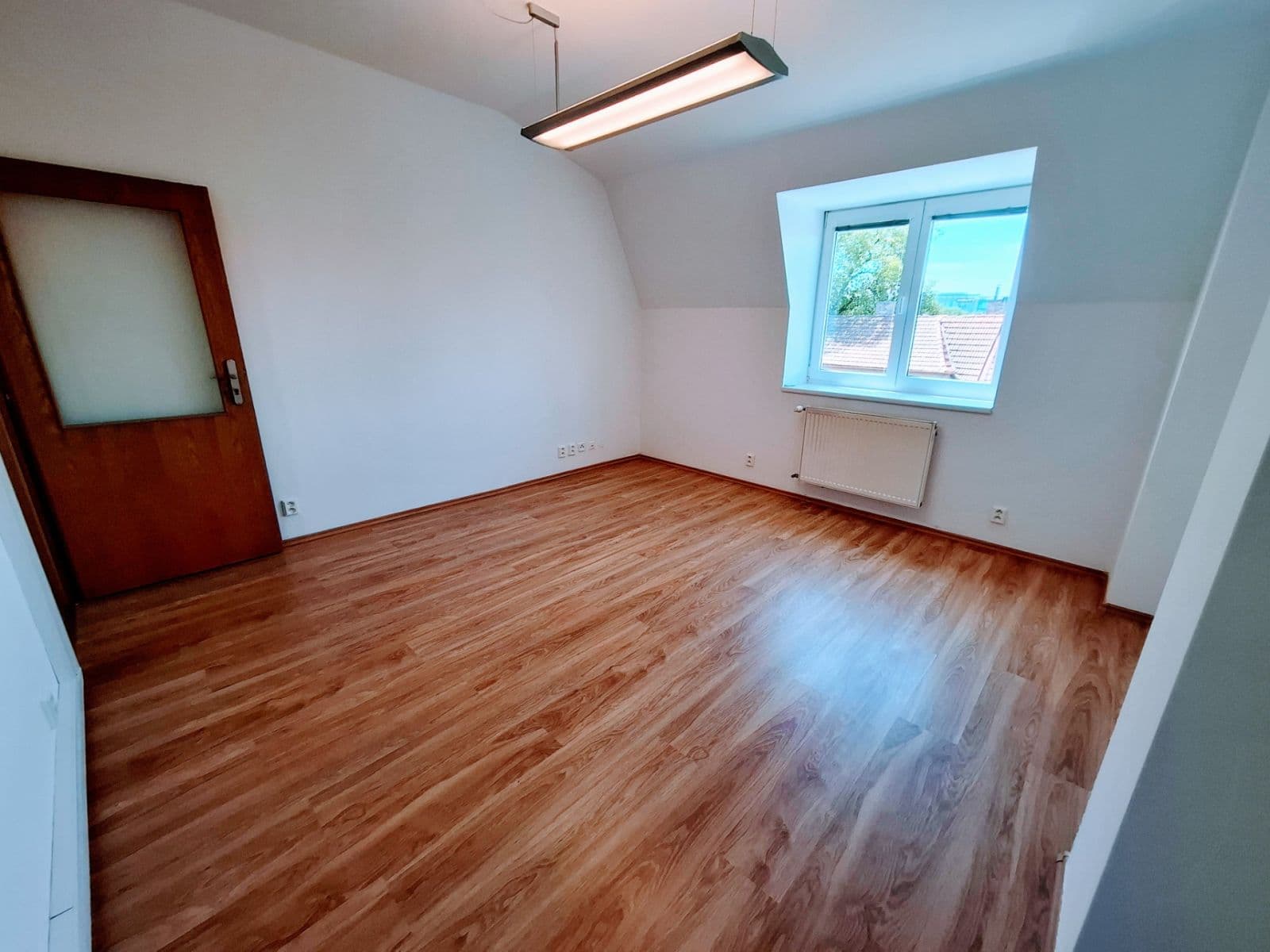 Prenájom bytu 4-izbový 155 m², Medkova, Praha, Praha Prenájom bytu 4-izbový 155 m², Medkova, Praha, Praha