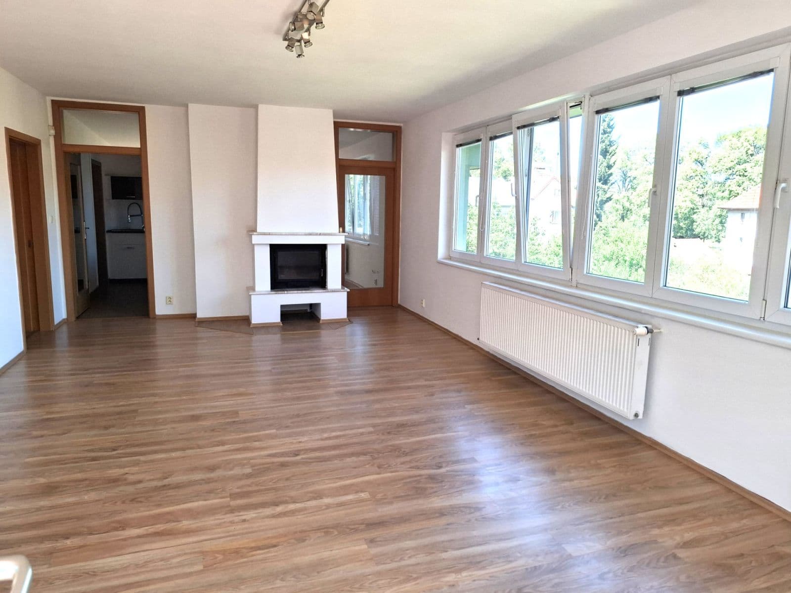 Prenájom bytu 4-izbový 155 m², Medkova, Praha, Praha Prenájom bytu 4-izbový 155 m², Medkova, Praha, Praha