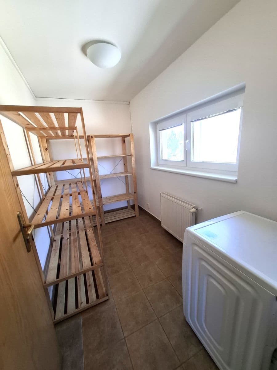 Prenájom bytu 4-izbový 155 m², Medkova, Praha, Praha Prenájom bytu 4-izbový 155 m², Medkova, Praha, Praha