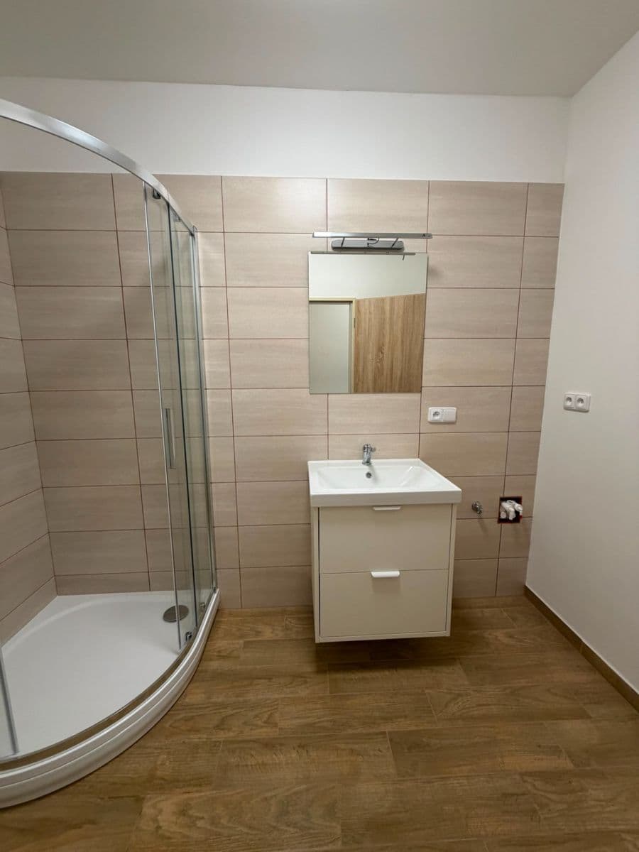 Prenájom domu 88 m², pozemok 120 m², Příční, Brno, Jihomoravský kraj Prenájom domu 88 m², pozemok 120 m², Příční, Brno, Jihomoravský kraj