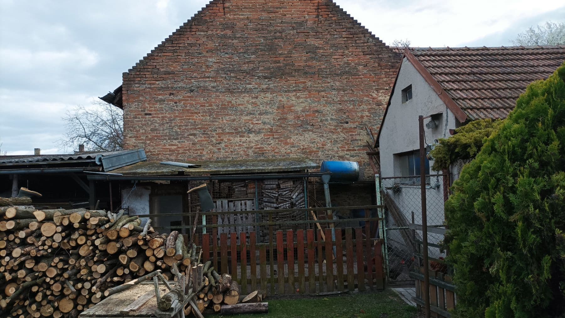 Predaj domu 269 m², pozemok 800 m², 3286, Volárna, Středočeský kraj Predaj domu 269 m², pozemok 800 m², 3286, Volárna, Středočeský kraj