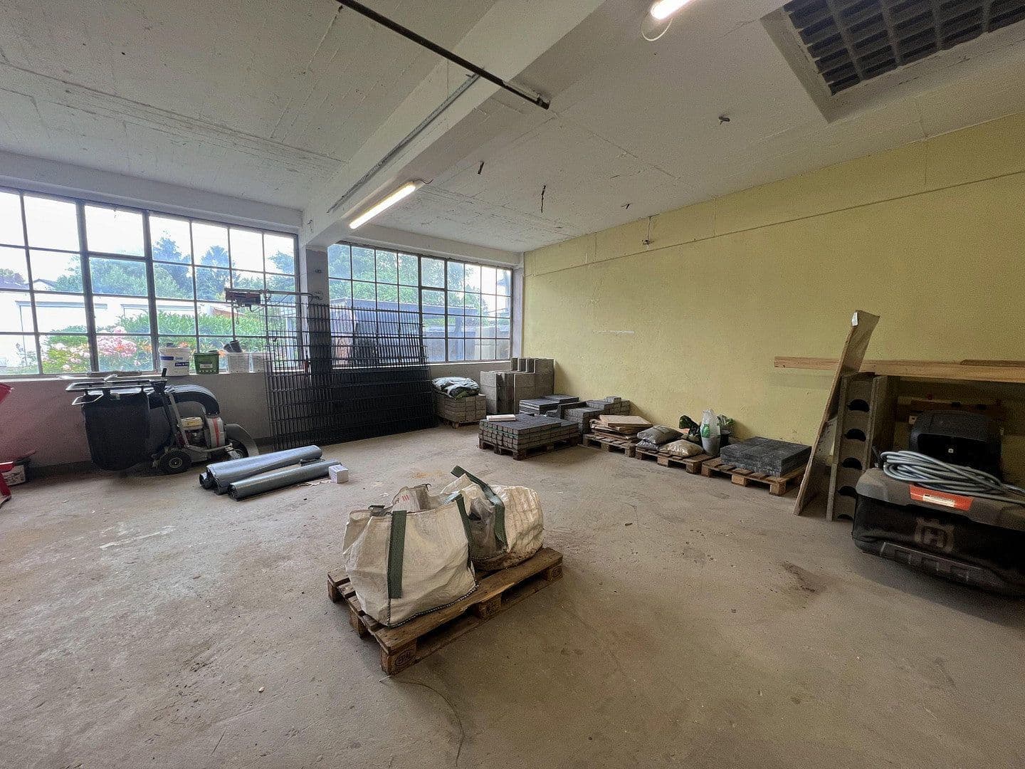 Prenájom nebytového priestoru 120 m², Gartenweg 6, Köln, Severné Porýnie - Westfálsko Prenájom nebytového priestoru 120 m², Gartenweg 6, Köln, Severné Porýnie - Westfálsko