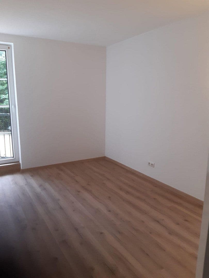 Prenájom bytu 2-izbový 40 m², Am Schloß Broich 15, Mülheim an der Ruhr, Severné Porýnie - Westfálsko Prenájom bytu 2-izbový 40 m², Am Schloß Broich 15, Mülheim an der Ruhr, Severné Porýnie - Westfálsko