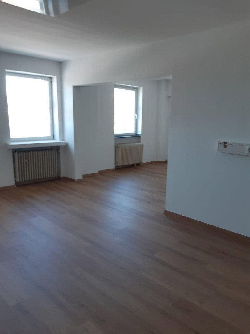 Prenájom nebytového priestoru 52 m², Münchener Straße 73, Essen, Severné Porýnie - Westfálsko Prenájom nebytového priestoru 52 m², Münchener Straße 73, Essen, Severné Porýnie - Westfálsko