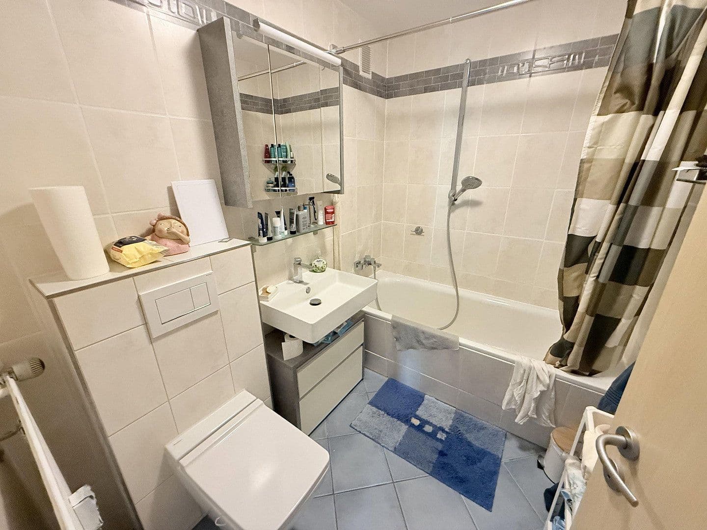Prenájom bytu 4-izbový 102 m², Am Roth 6, Königstein im Taunus, Hesensko Prenájom bytu 4-izbový 102 m², Am Roth 6, Königstein im Taunus, Hesensko