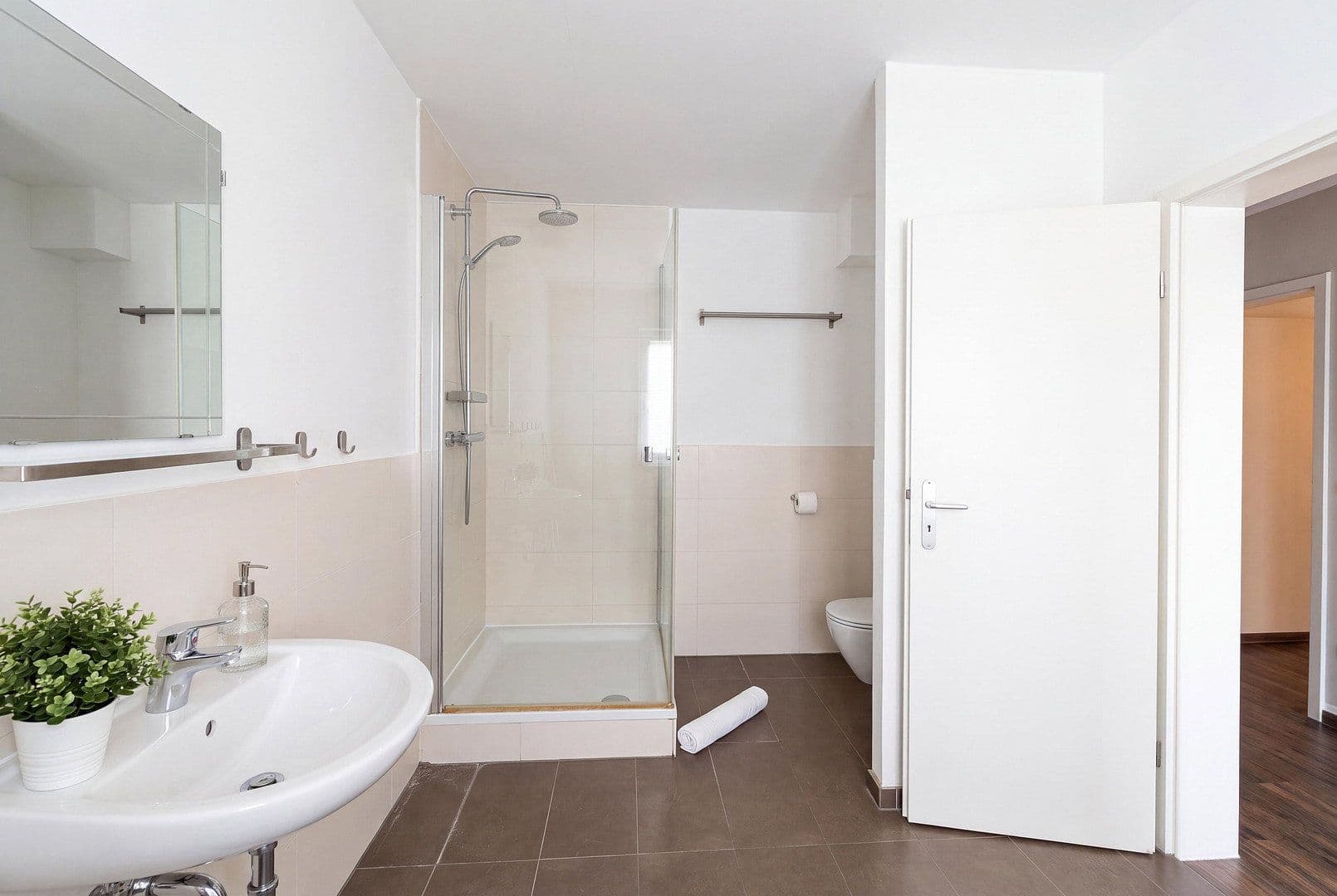 Prenájom bytu 3-izbový 110 m², Ahrensfelde, Brandenbursko Prenájom bytu 3-izbový 110 m², Ahrensfelde, Brandenbursko