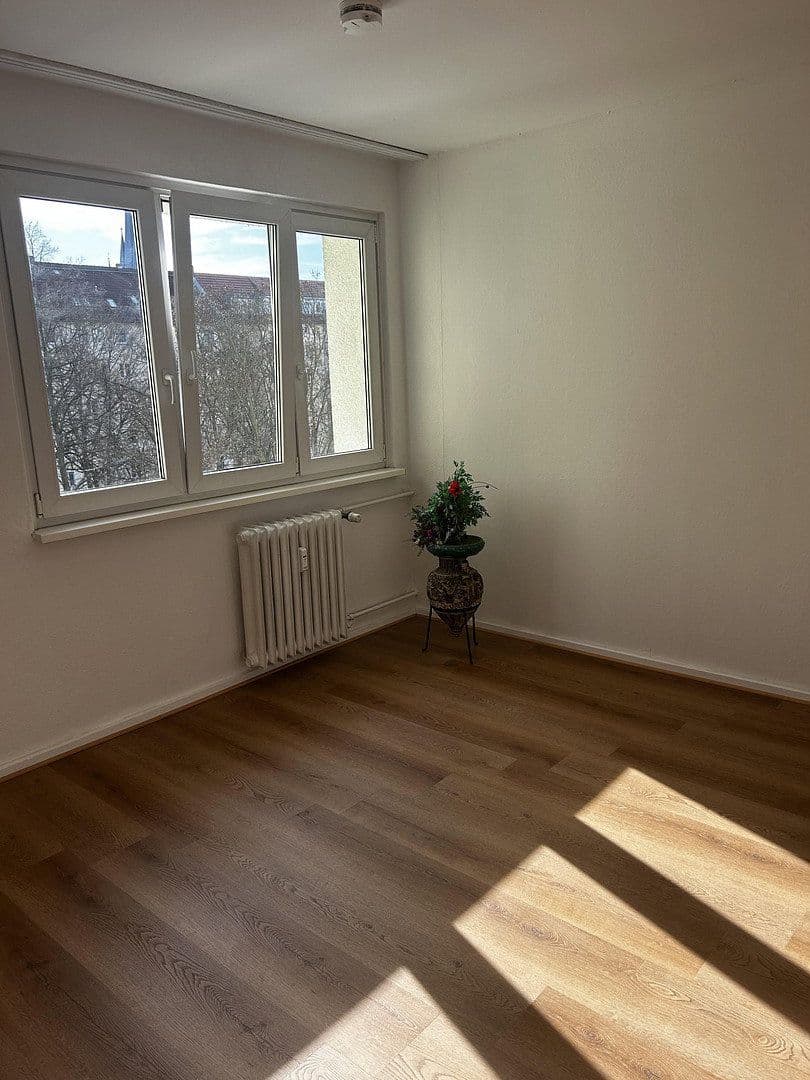 Predaj bytu 3-izbový 63 m², Berlin, Berlín Predaj bytu 3-izbový 63 m², Berlin, Berlín