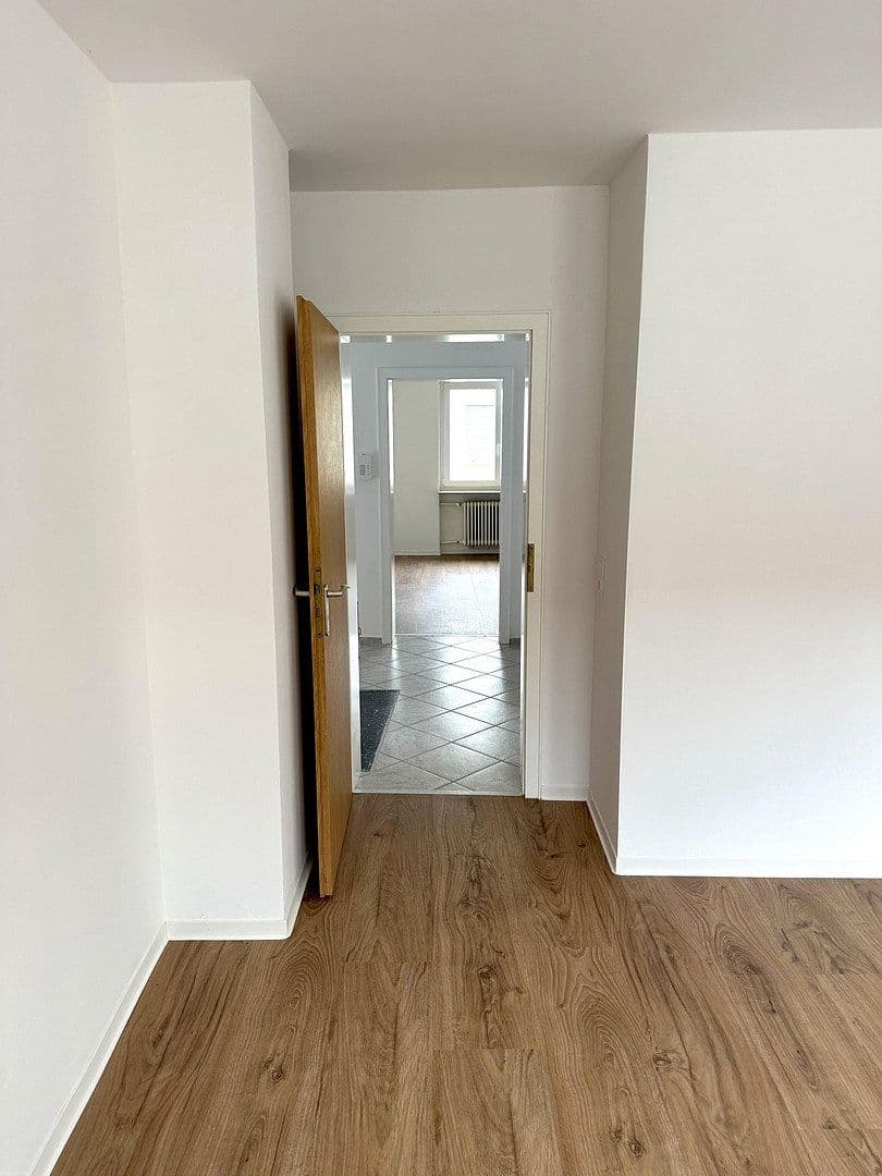 Prenájom bytu 3-izbový 81 m², Rödersheim-Gronau, Porýnie-Falcko Prenájom bytu 3-izbový 81 m², Rödersheim-Gronau, Porýnie-Falcko