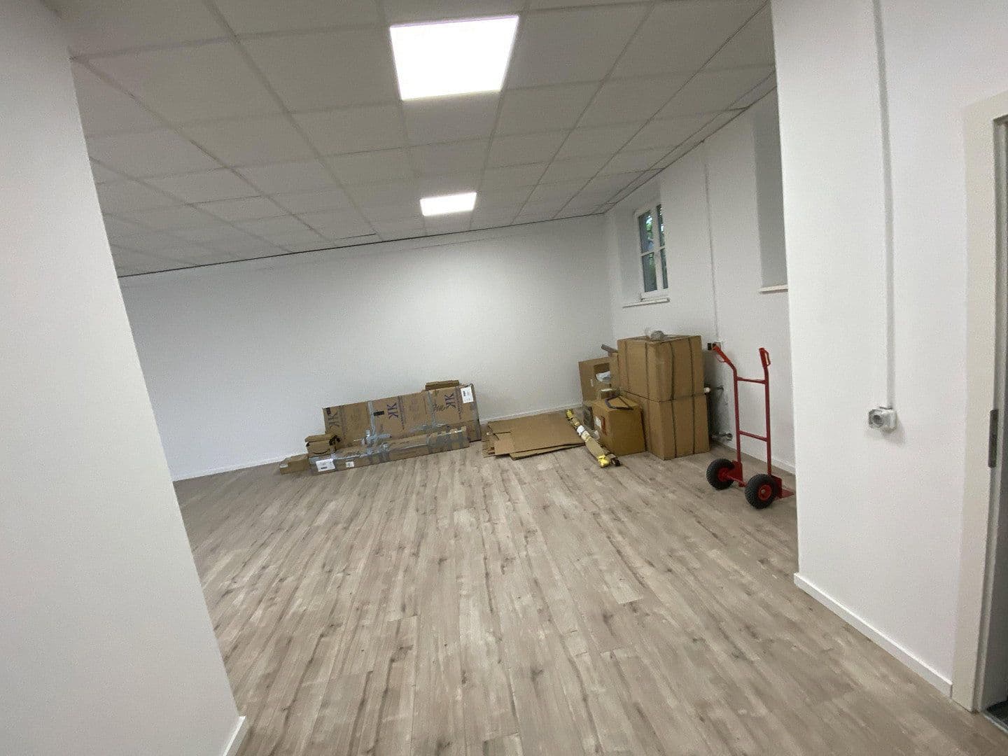 Prenájom kancelárie 101 m², Alleestrasse 8, Neustadt an der Aisch, Bavorsko Prenájom kancelárie 101 m², Alleestrasse 8, Neustadt an der Aisch, Bavorsko
