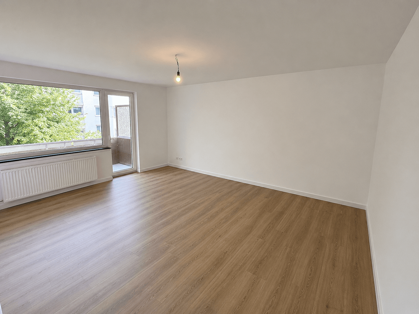 Predaj bytu 3-izbový 77 m², Brüder-Grimm-Weg 3, Hannover, Dolné Sasko Predaj bytu 3-izbový 77 m², Brüder-Grimm-Weg 3, Hannover, Dolné Sasko