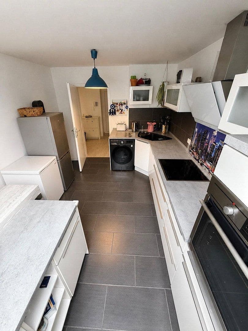 Prenájom bytu 4-izbový 120 m², Mönchengladbach, Severné Porýnie - Westfálsko Prenájom bytu 4-izbový 120 m², Mönchengladbach, Severné Porýnie - Westfálsko