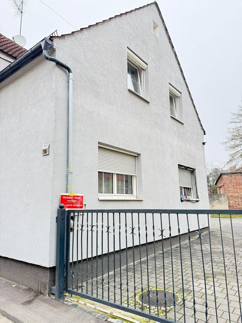 Predaj domu 160 m², pozemok 400 m², Augsburg, Bavorsko Predaj domu 160 m², pozemok 400 m², Augsburg, Bavorsko