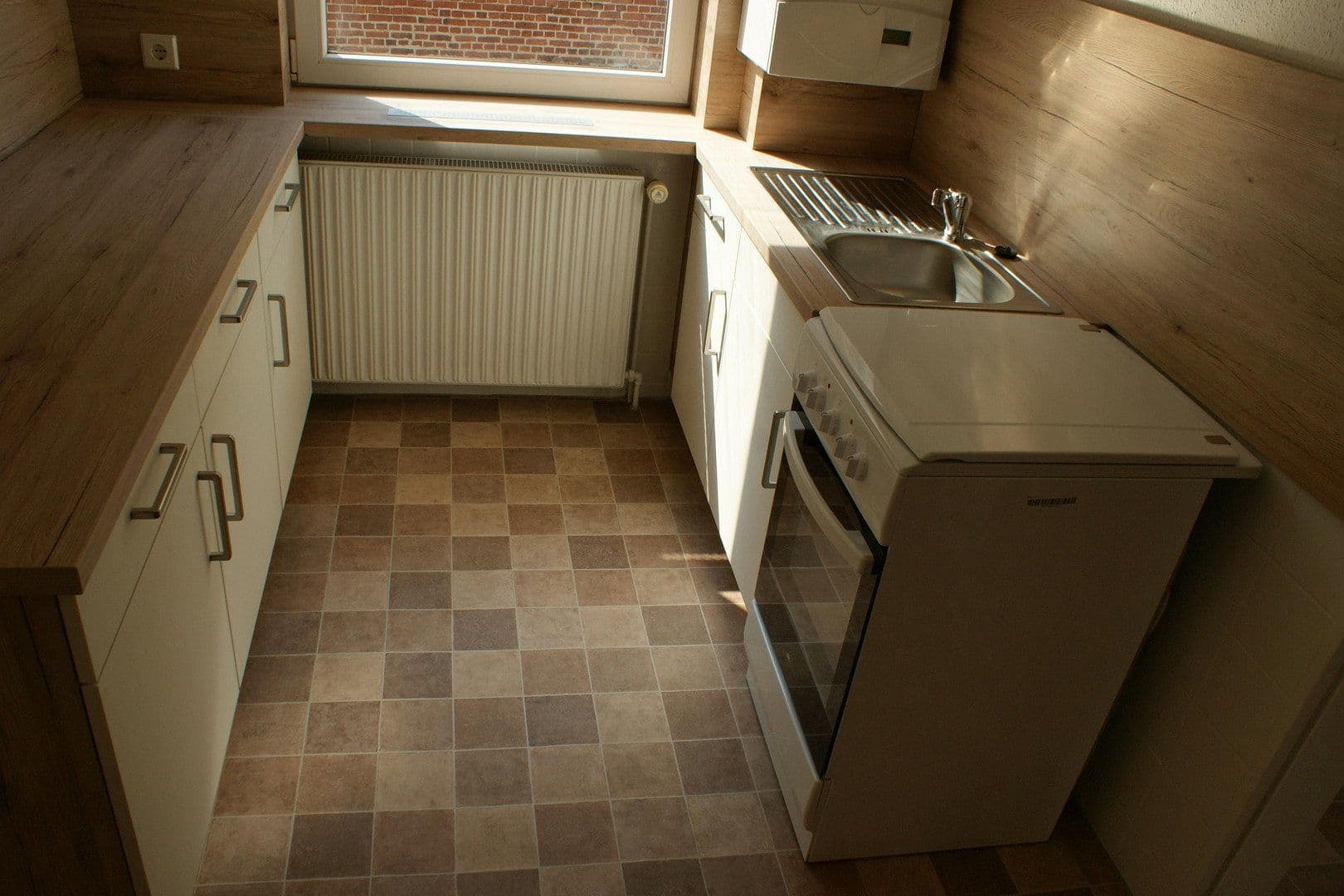 Prenájom bytu 2-izbový 67 m², Kreuzstrasse 5, Uetersen, Šlezvicko-Holštajnsko Prenájom bytu 2-izbový 67 m², Kreuzstrasse 5, Uetersen, Šlezvicko-Holštajnsko