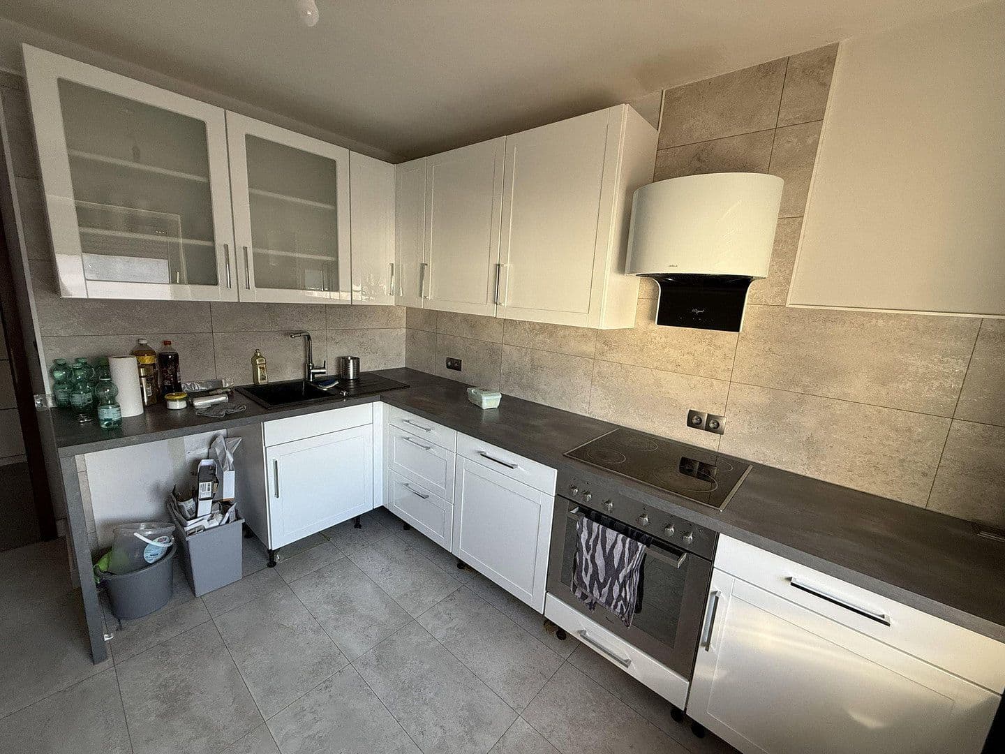 Prenájom bytu 2-izbový 63 m², Köln, Severné Porýnie - Westfálsko Prenájom bytu 2-izbový 63 m², Köln, Severné Porýnie - Westfálsko