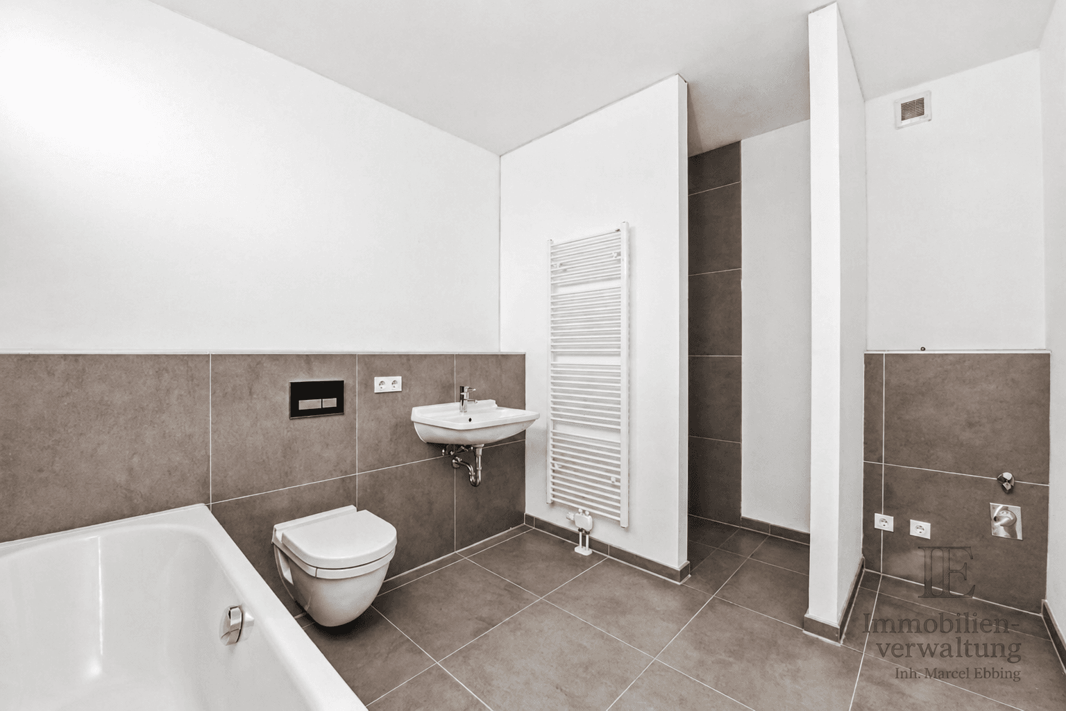 Prenájom bytu 3-izbový 80 m², Hamburg, Hamburg Prenájom bytu 3-izbový 80 m², Hamburg, Hamburg