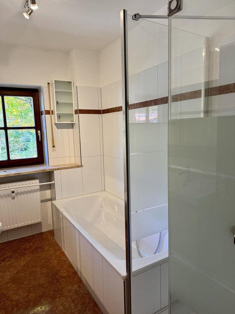 Prenájom bytu 2-izbový 74 m², Bad Wiessee, Bavorsko Prenájom bytu 2-izbový 74 m², Bad Wiessee, Bavorsko
