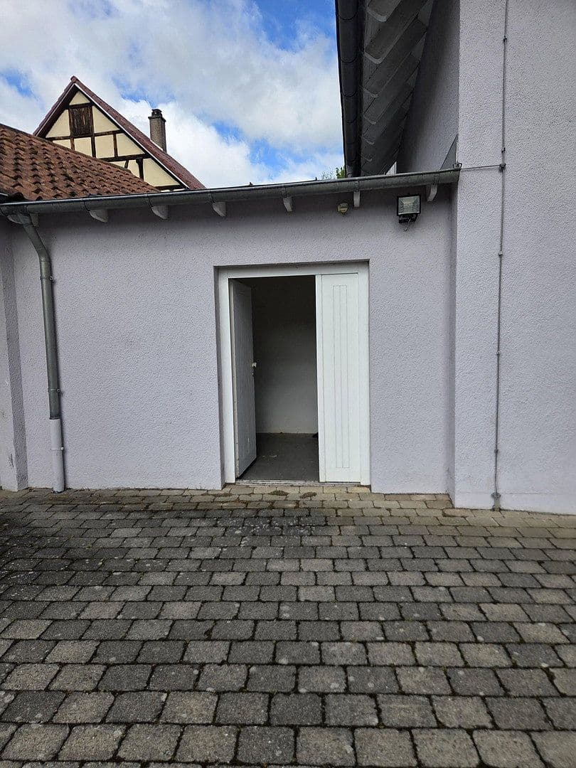 Prenájom kancelárie 60 m², Postplatz 2, Maulbronn, Bádensko-Wurttembersko Prenájom kancelárie 60 m², Postplatz 2, Maulbronn, Bádensko-Wurttembersko
