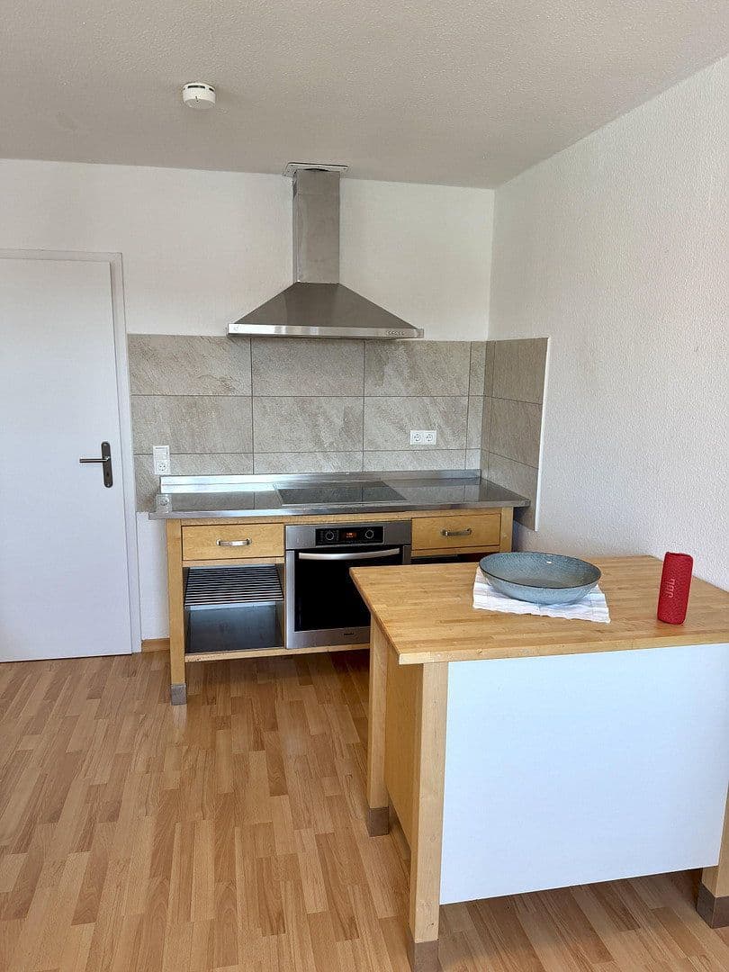 Prenájom bytu 6-izbový 93 m², Euskirchen, Severné Porýnie - Westfálsko Prenájom bytu 6-izbový 93 m², Euskirchen, Severné Porýnie - Westfálsko