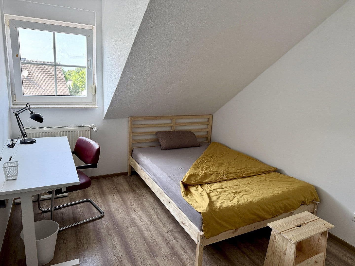 Prenájom bytu 6-izbový 93 m², Euskirchen, Severné Porýnie - Westfálsko Prenájom bytu 6-izbový 93 m², Euskirchen, Severné Porýnie - Westfálsko