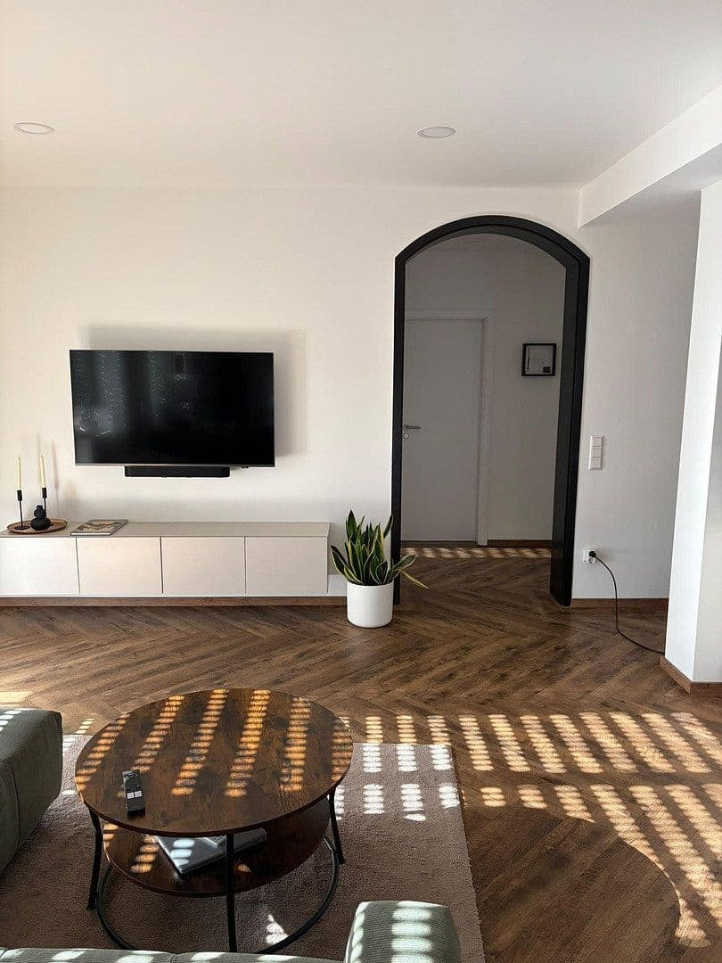 Prenájom bytu 4-izbový 100 m², Bahnhofstraße 1, Bingen, Bádensko-Wurttembersko Prenájom bytu 4-izbový 100 m², Bahnhofstraße 1, Bingen, Bádensko-Wurttembersko