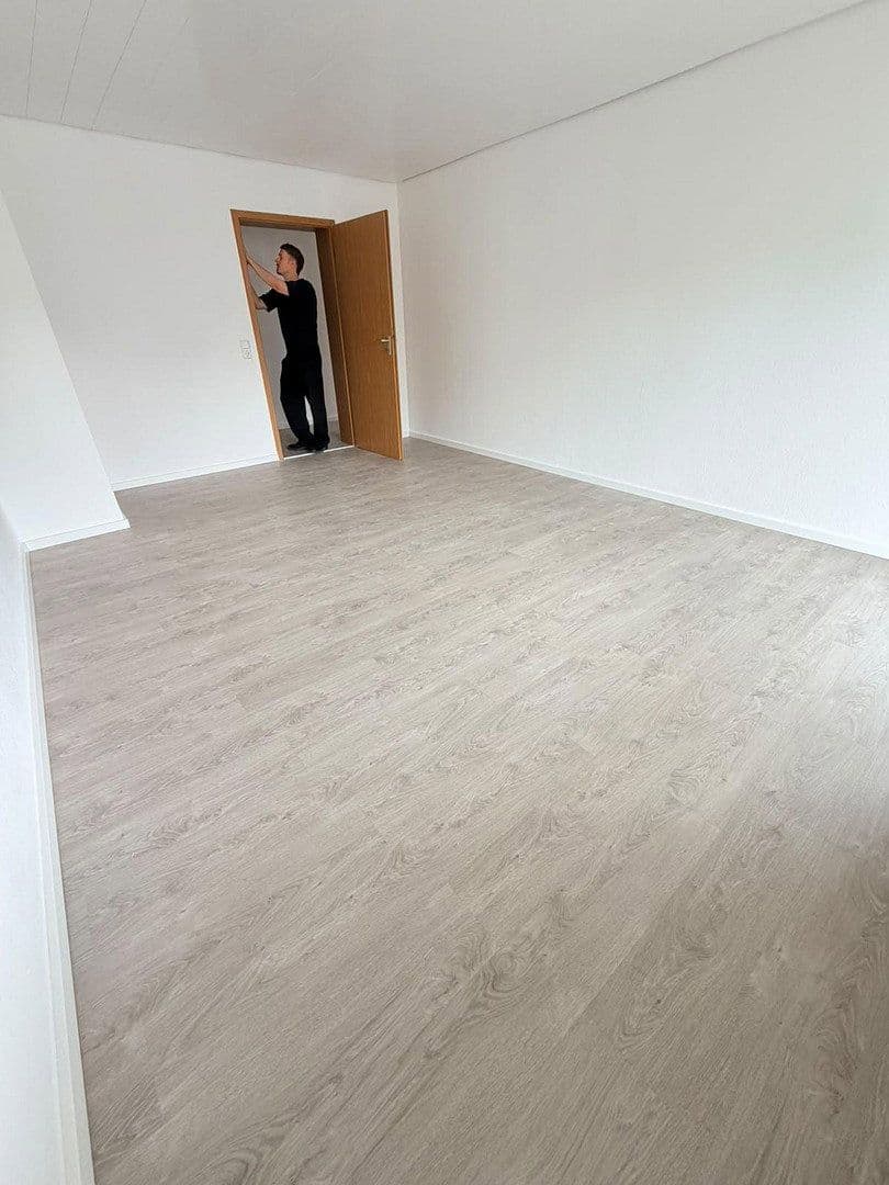 Prenájom bytu 3-izbový 70 m², Schillerstr.6, Weinsberg, Bádensko-Wurttembersko Prenájom bytu 3-izbový 70 m², Schillerstr.6, Weinsberg, Bádensko-Wurttembersko