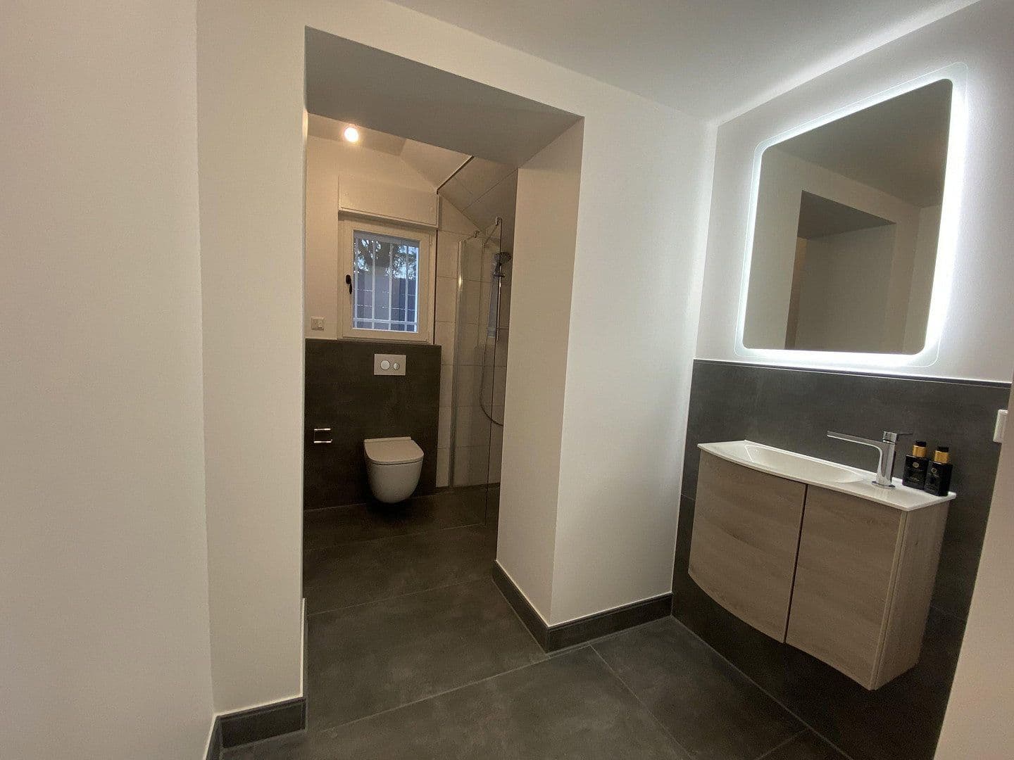 Predaj bytu 6-izbový 191 m², Berlin, Berlín Predaj bytu 6-izbový 191 m², Berlin, Berlín