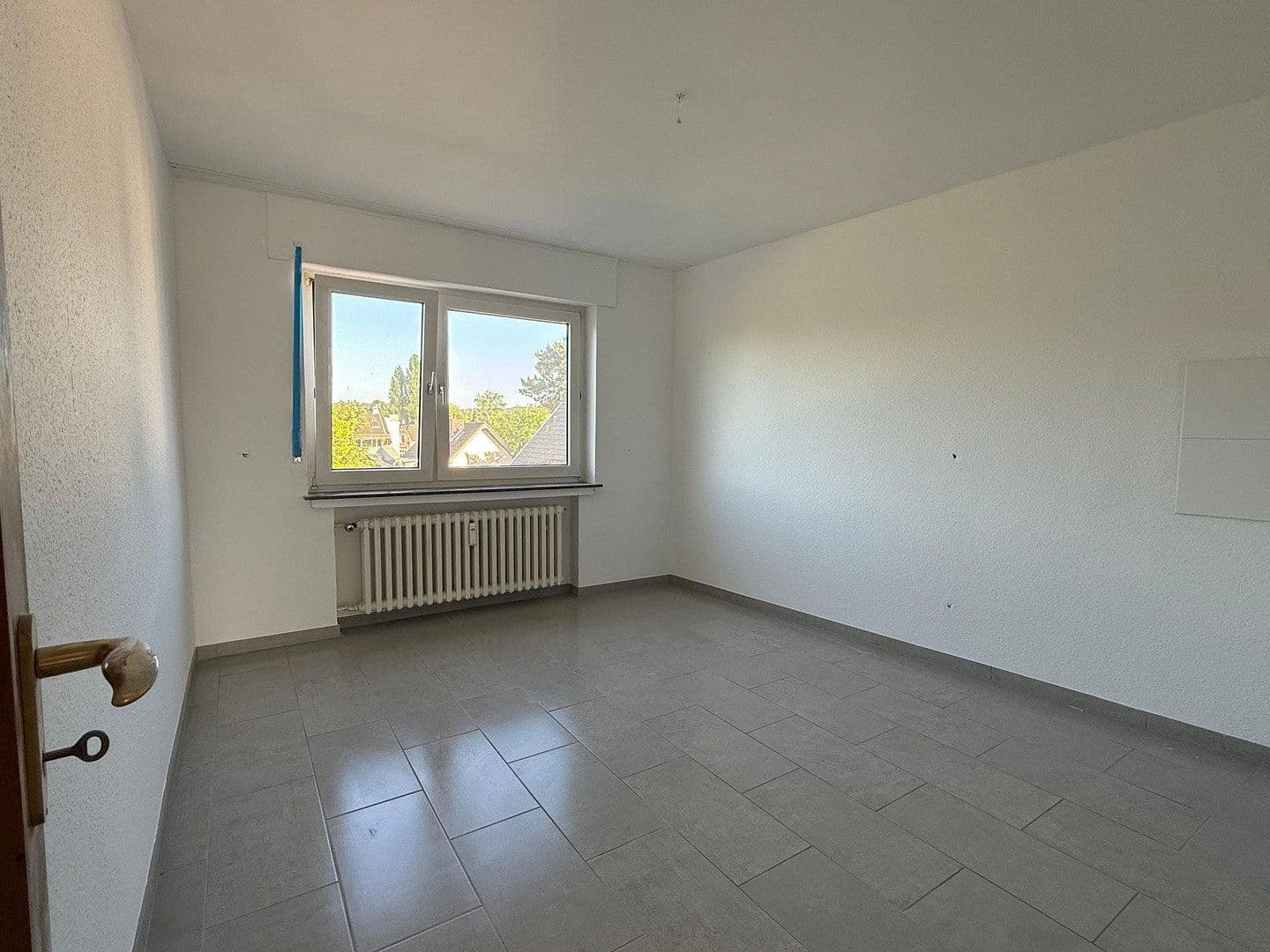 Prenájom bytu 3-izbový 77 m², Meßdorfer Straße 306, Bonn, Severné Porýnie - Westfálsko Prenájom bytu 3-izbový 77 m², Meßdorfer Straße 306, Bonn, Severné Porýnie - Westfálsko