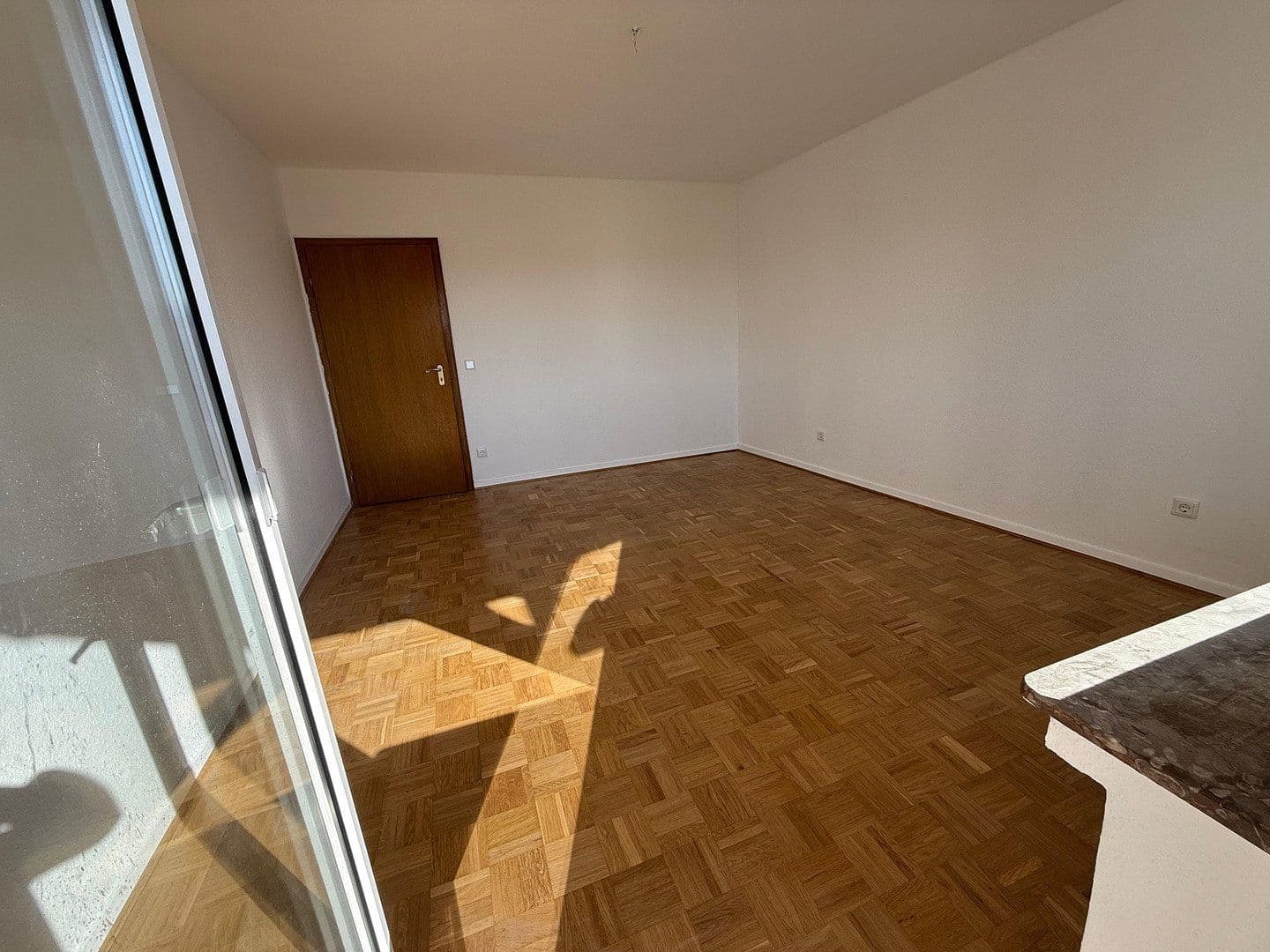 Prenájom bytu 3-izbový 77 m², Meßdorfer Straße 306, Bonn, Severné Porýnie - Westfálsko Prenájom bytu 3-izbový 77 m², Meßdorfer Straße 306, Bonn, Severné Porýnie - Westfálsko
