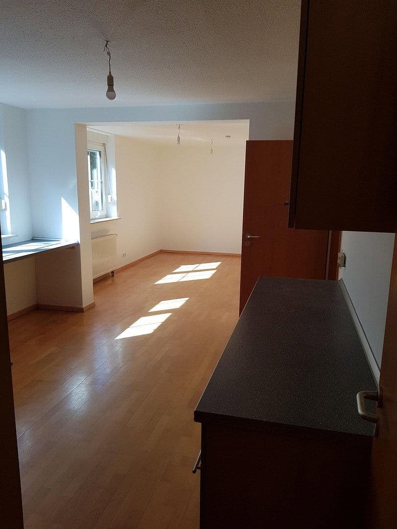 Prenájom bytu 3-izbový 78 m², Calden, Hesensko Prenájom bytu 3-izbový 78 m², Calden, Hesensko