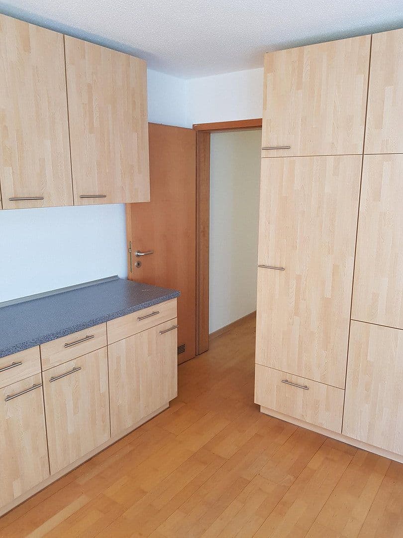 Prenájom bytu 3-izbový 78 m², Calden, Hesensko Prenájom bytu 3-izbový 78 m², Calden, Hesensko