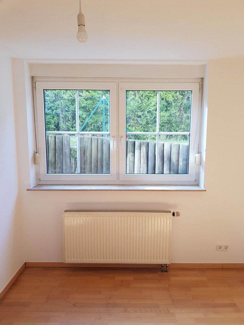 Prenájom bytu 3-izbový 78 m², Calden, Hesensko Prenájom bytu 3-izbový 78 m², Calden, Hesensko