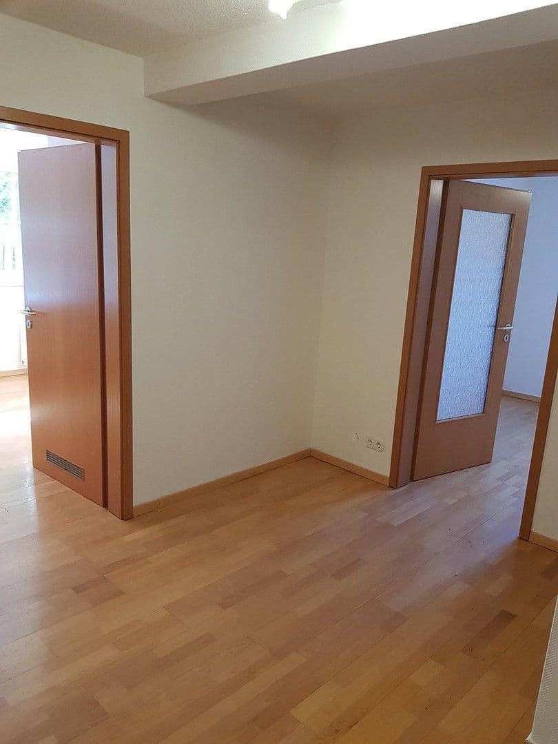 Prenájom bytu 3-izbový 78 m², Calden, Hesensko Prenájom bytu 3-izbový 78 m², Calden, Hesensko
