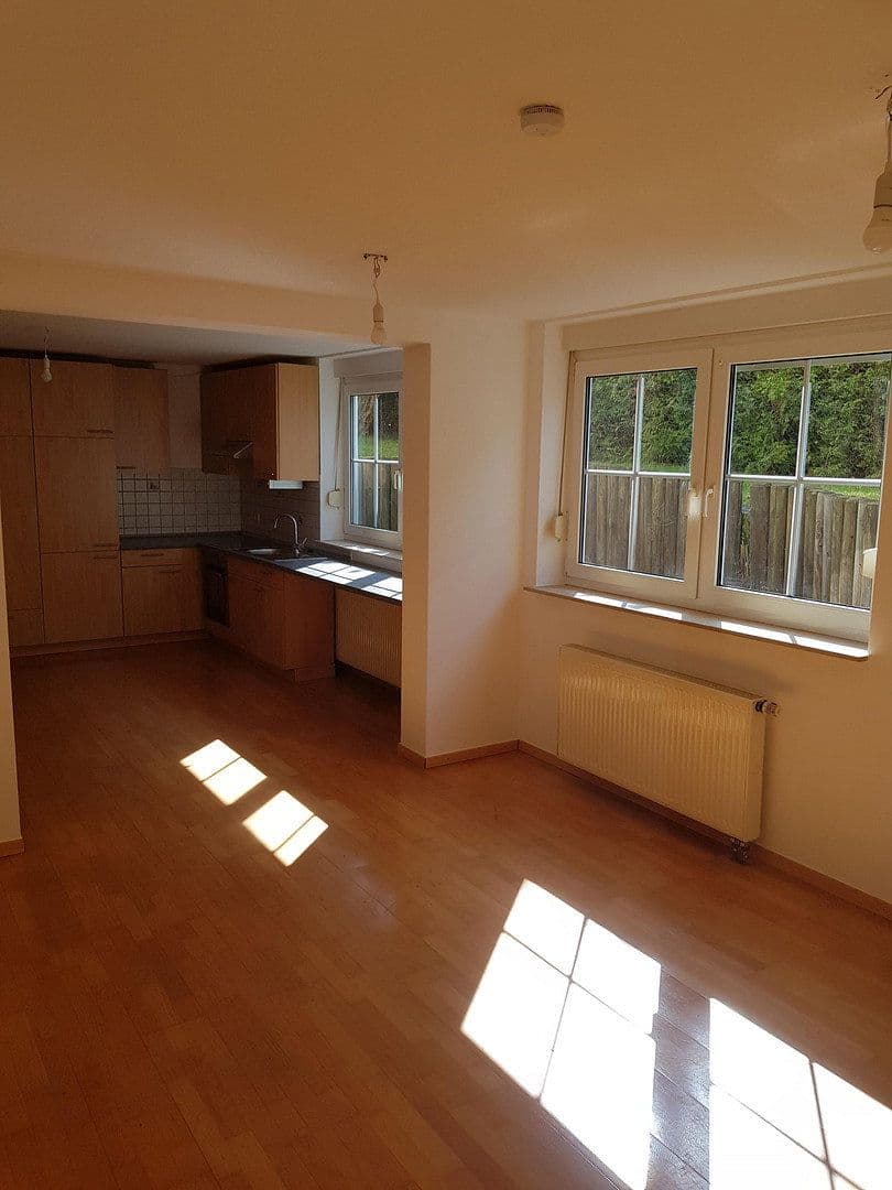 Prenájom bytu 3-izbový 78 m², Calden, Hesensko Prenájom bytu 3-izbový 78 m², Calden, Hesensko