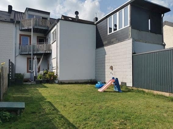 Predaj domu 262 m², pozemok 235 m², Konz, Porýnie-Falcko Predaj domu 262 m², pozemok 235 m², Konz, Porýnie-Falcko