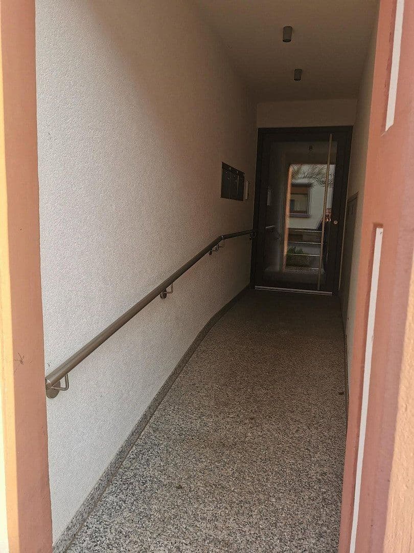 Predaj domu 262 m², pozemok 235 m², Konz, Porýnie-Falcko Predaj domu 262 m², pozemok 235 m², Konz, Porýnie-Falcko