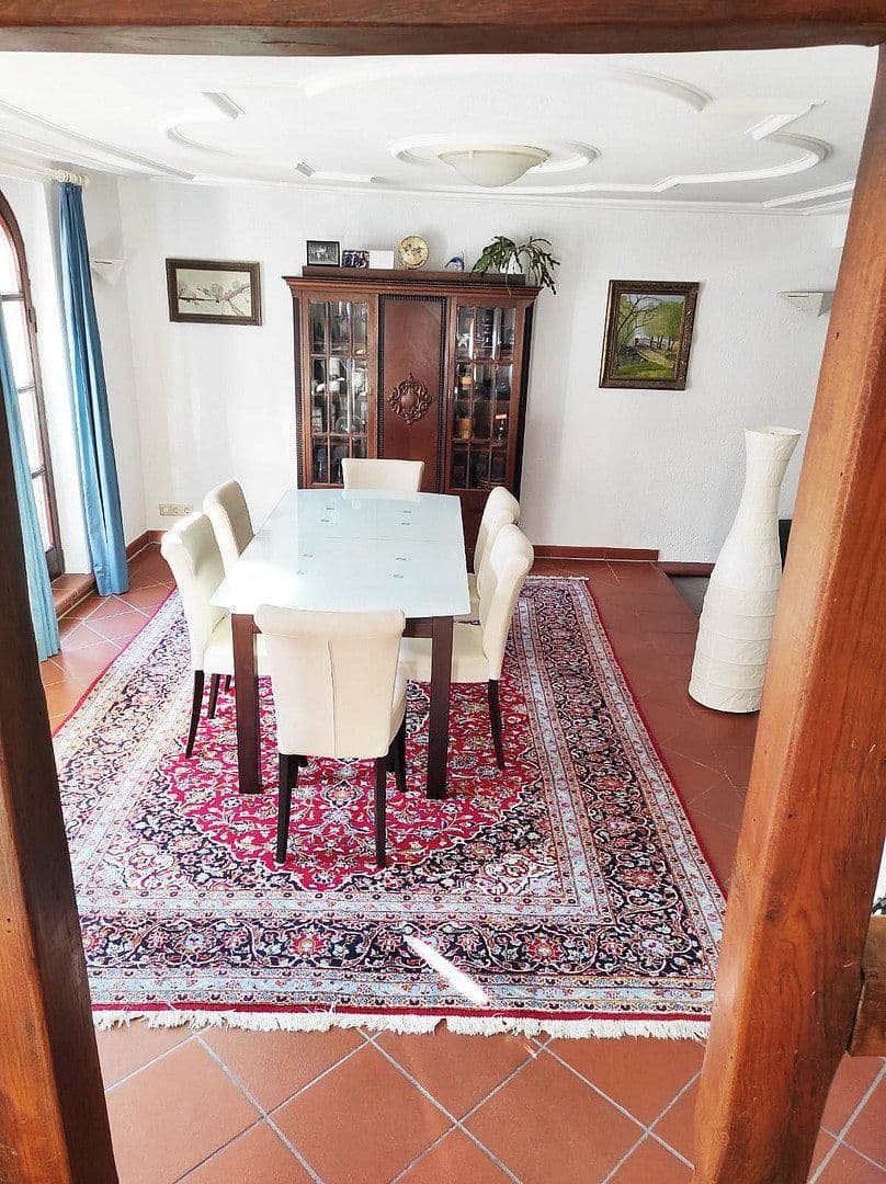 Predaj bytu 5-izbový 167 m², Baden-Baden, Bádensko-Wurttembersko Predaj bytu 5-izbový 167 m², Baden-Baden, Bádensko-Wurttembersko