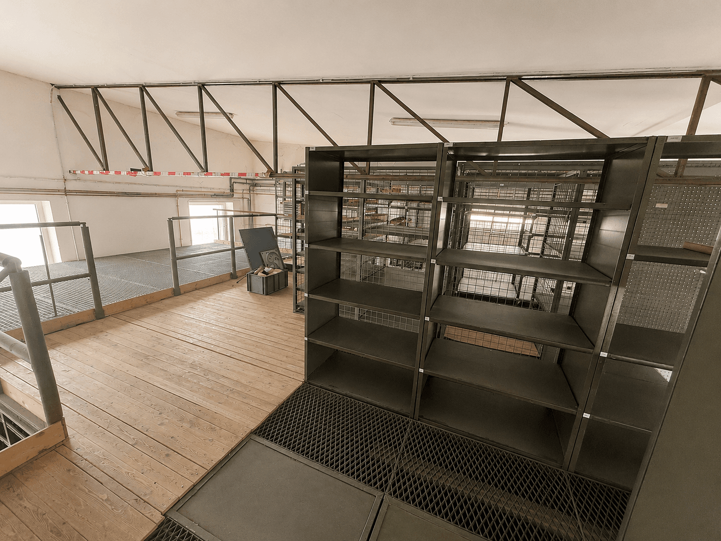 Prenájom nebytového priestoru 1.400 m², Osterweder Straße 5, Worpswede, Dolné Sasko Prenájom nebytového priestoru 1.400 m², Osterweder Straße 5, Worpswede, Dolné Sasko