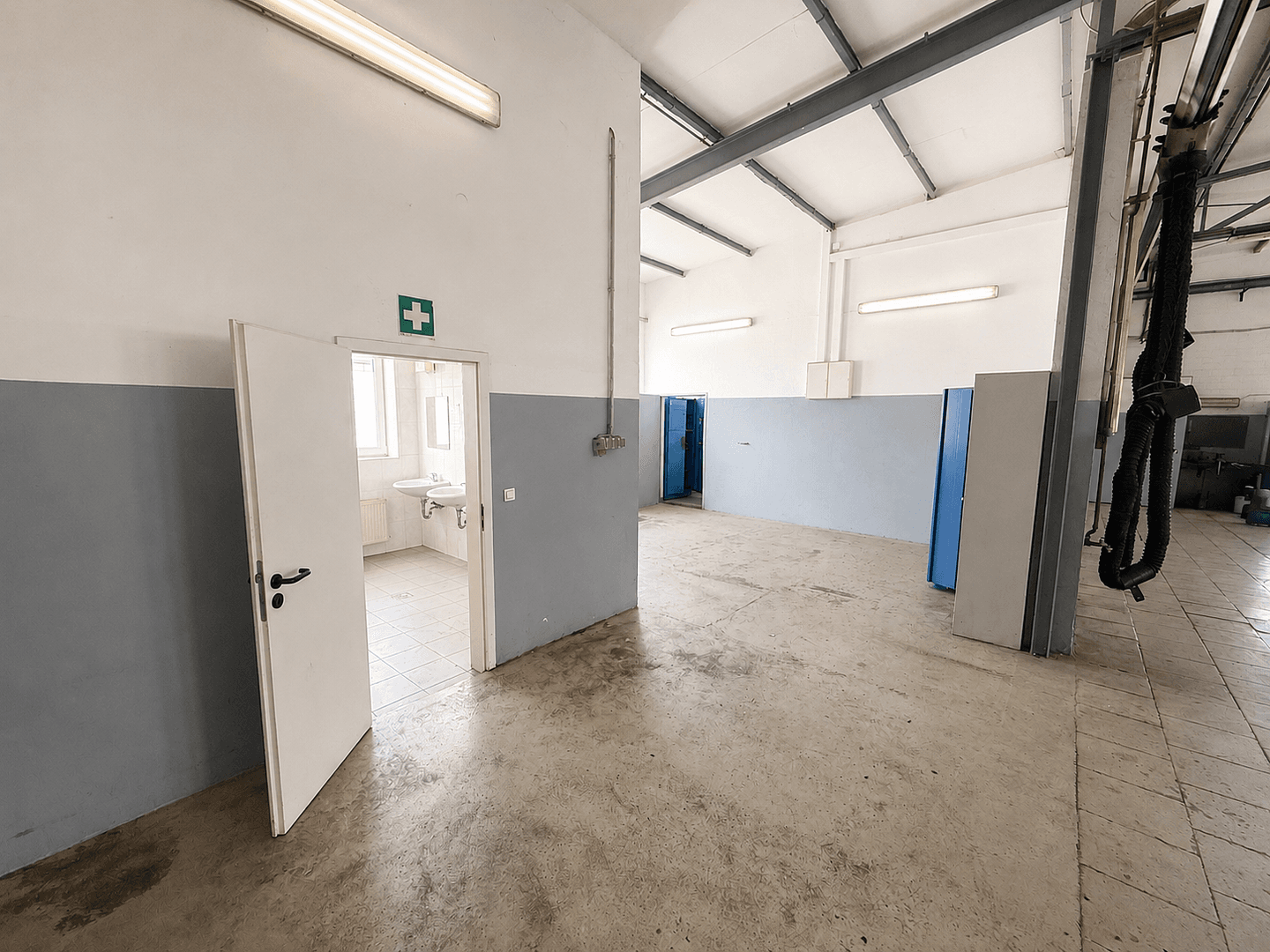 Prenájom nebytového priestoru 1.400 m², Osterweder Straße 5, Worpswede, Dolné Sasko Prenájom nebytového priestoru 1.400 m², Osterweder Straße 5, Worpswede, Dolné Sasko