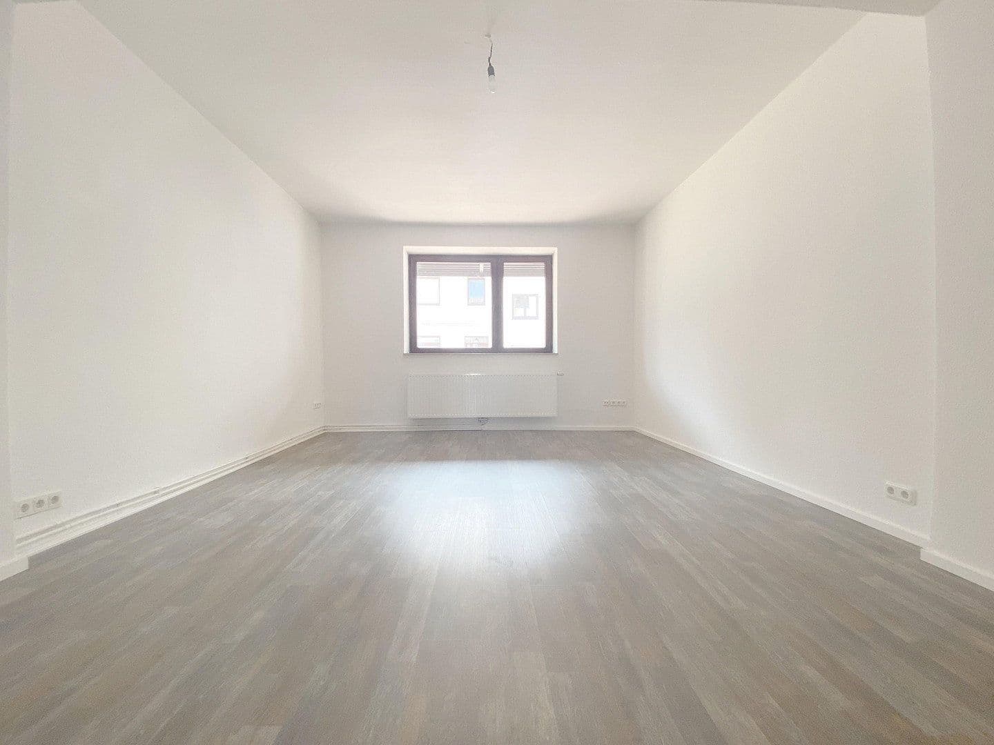 Predaj bytu 3-izbový 76 m², Bremen, Brémy Predaj bytu 3-izbový 76 m², Bremen, Brémy