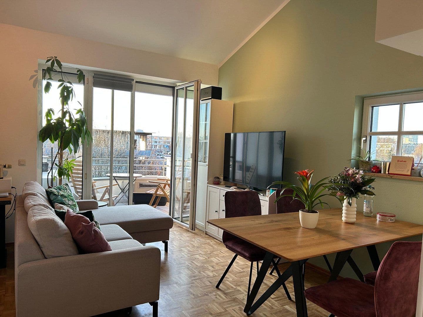 Prenájom bytu 2-izbový 50 m², Richard-Strauss-Str. 51, Ingolstadt, Bavorsko Prenájom bytu 2-izbový 50 m², Richard-Strauss-Str. 51, Ingolstadt, Bavorsko