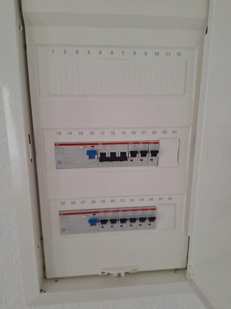 Prenájom bytu 3-izbový 100 m², Bad Nenndorf, Dolné Sasko Prenájom bytu 3-izbový 100 m², Bad Nenndorf, Dolné Sasko