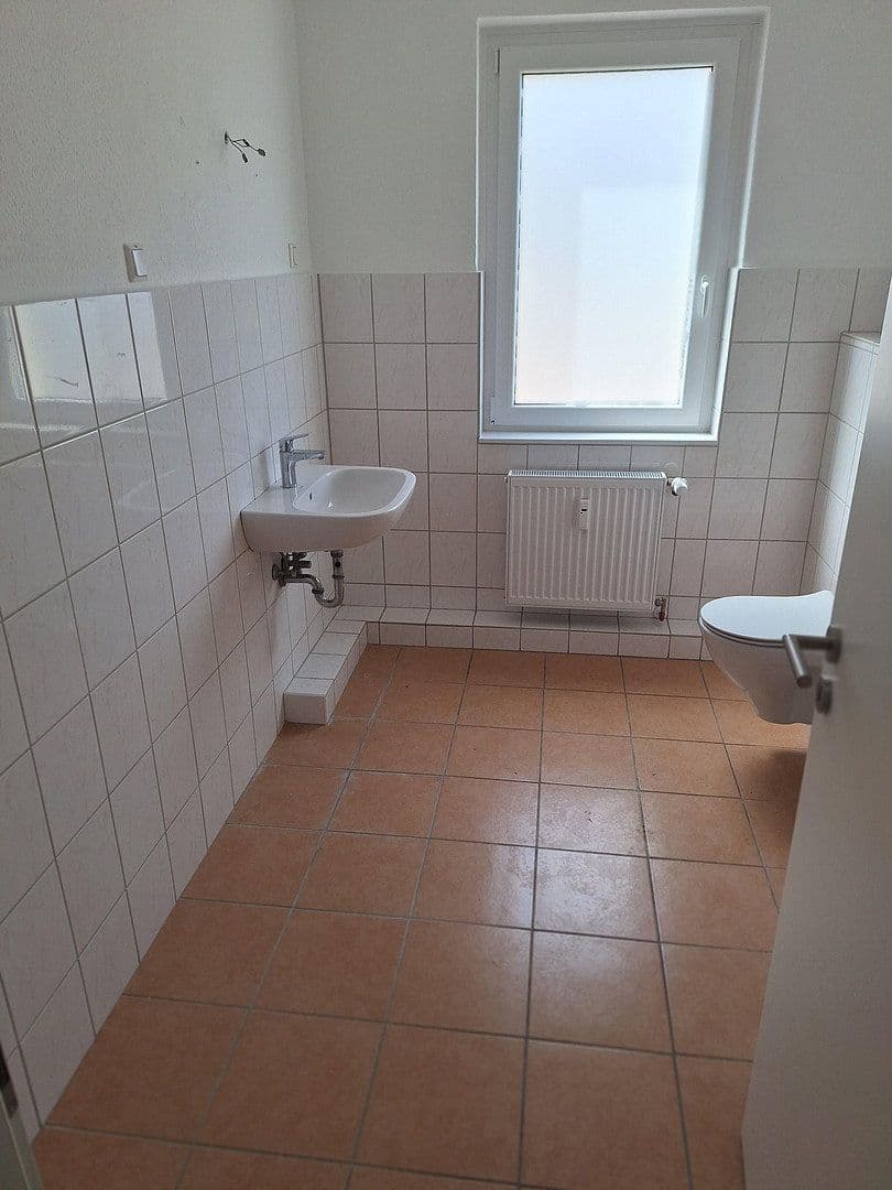 Prenájom bytu 3-izbový 100 m², Bad Nenndorf, Dolné Sasko Prenájom bytu 3-izbový 100 m², Bad Nenndorf, Dolné Sasko