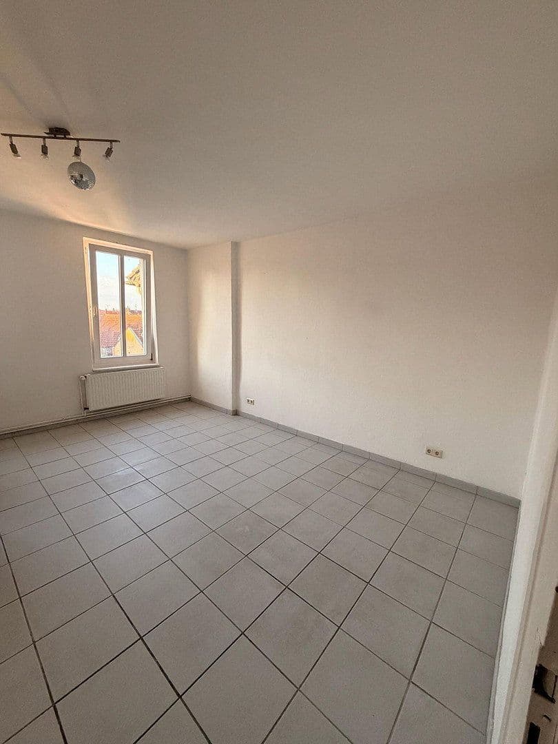 Prenájom bytu 3-izbový 100 m², Martintistr. 17a, Osnabrück, Dolné Sasko Prenájom bytu 3-izbový 100 m², Martintistr. 17a, Osnabrück, Dolné Sasko