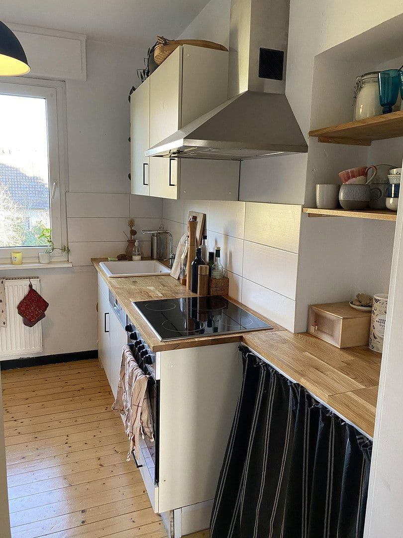Prenájom bytu 3-izbový 64 m², Friedrichstr. 60, Haan, Severné Porýnie - Westfálsko Prenájom bytu 3-izbový 64 m², Friedrichstr. 60, Haan, Severné Porýnie - Westfálsko