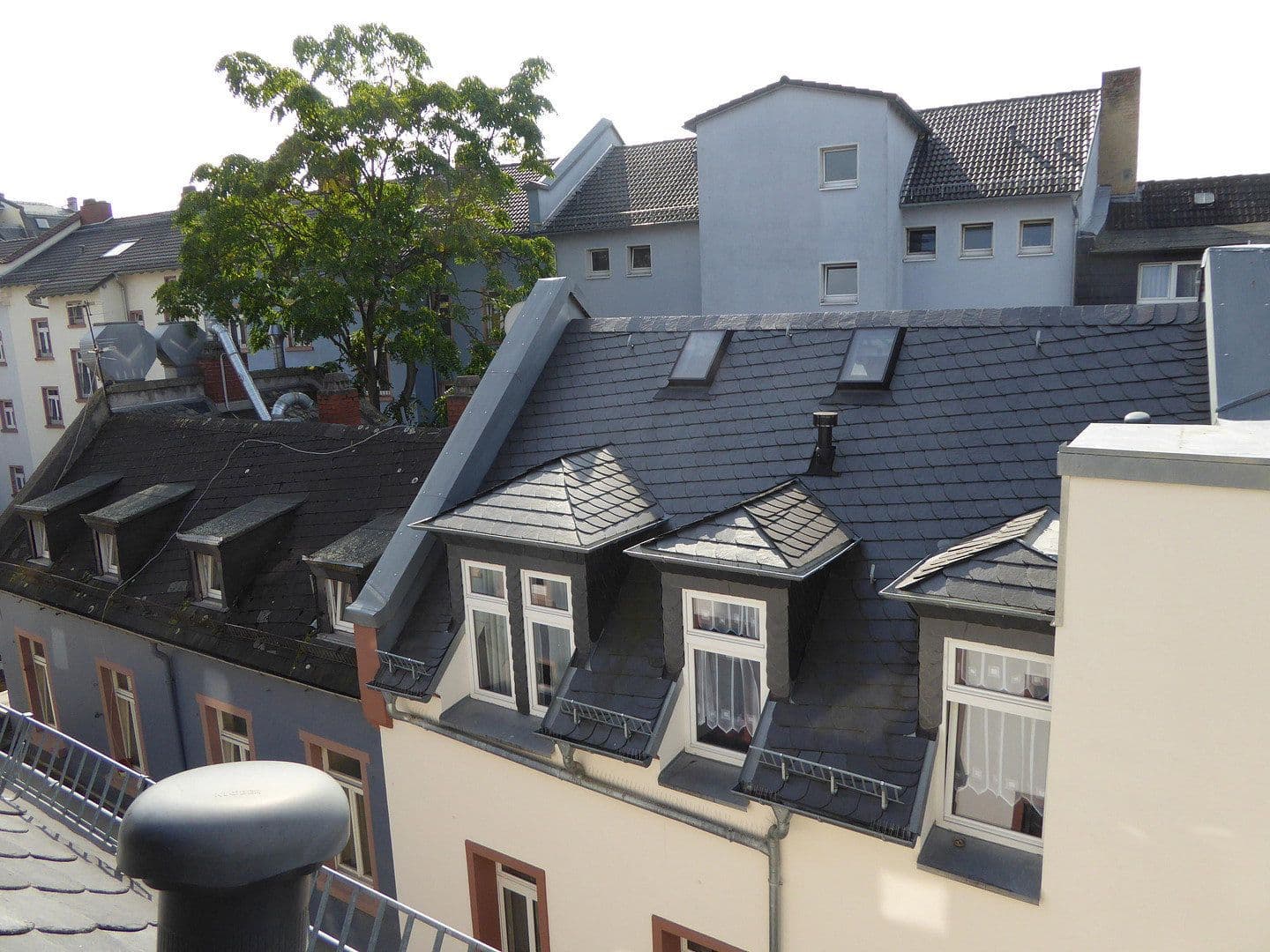 Prenájom bytu 2-izbový 43 m², Klappergasse 11, Frankfurt am Main, Hesensko Prenájom bytu 2-izbový 43 m², Klappergasse 11, Frankfurt am Main, Hesensko