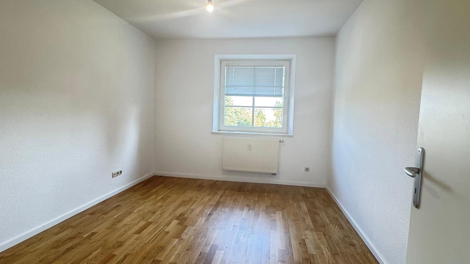 Prenájom bytu 2-izbový 63 m², Naupliastraße 25, München, Bavorsko Prenájom bytu 2-izbový 63 m², Naupliastraße 25, München, Bavorsko