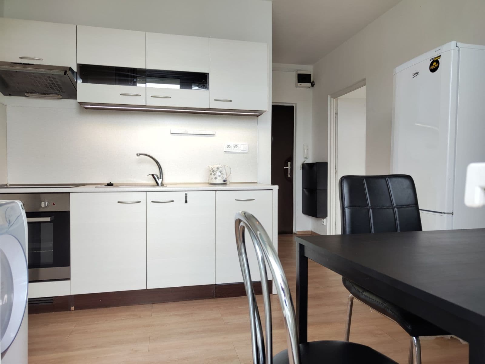 Prenájom bytu 1-izbový 33 m², Absolonova, Brno, Jihomoravský kraj Prenájom bytu 1-izbový 33 m², Absolonova, Brno, Jihomoravský kraj