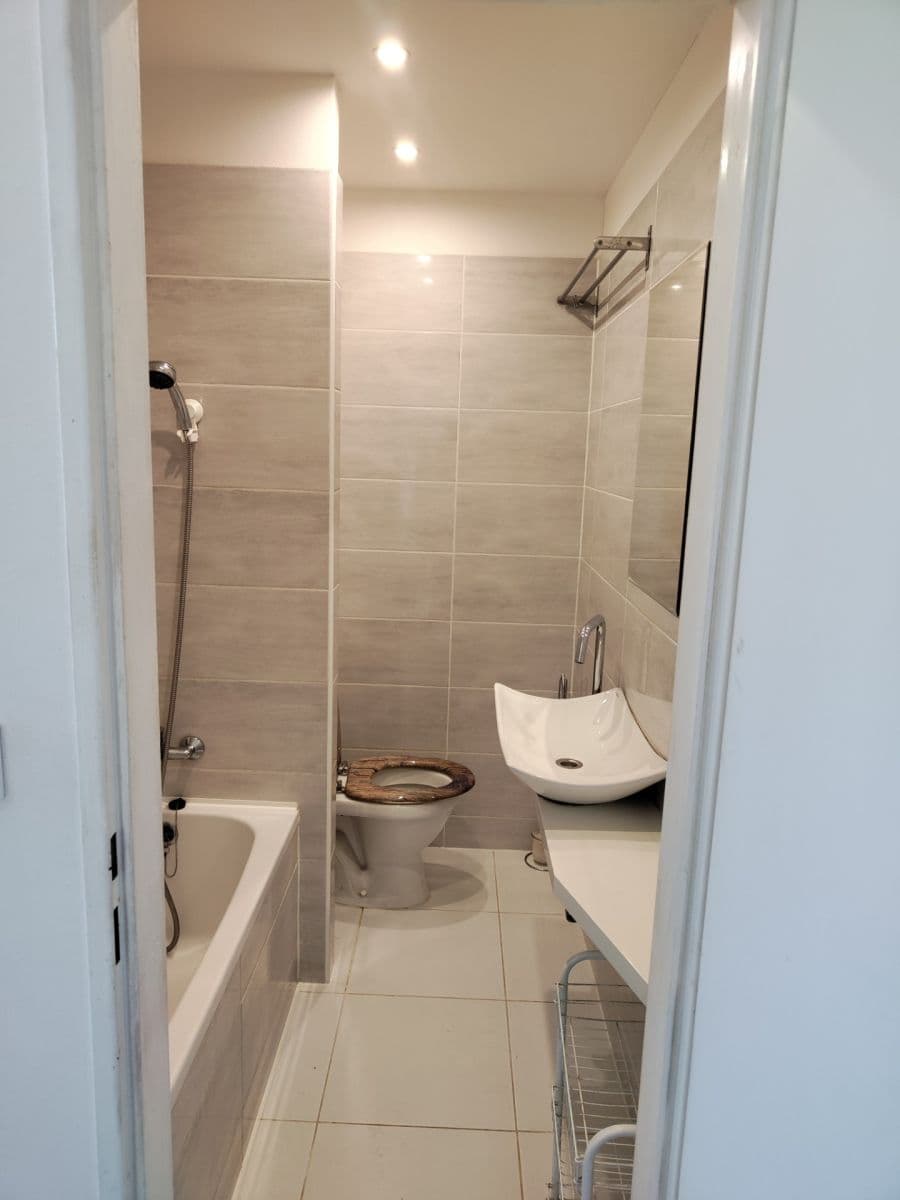 Prenájom bytu 1-izbový 33 m², Absolonova, Brno, Jihomoravský kraj Prenájom bytu 1-izbový 33 m², Absolonova, Brno, Jihomoravský kraj