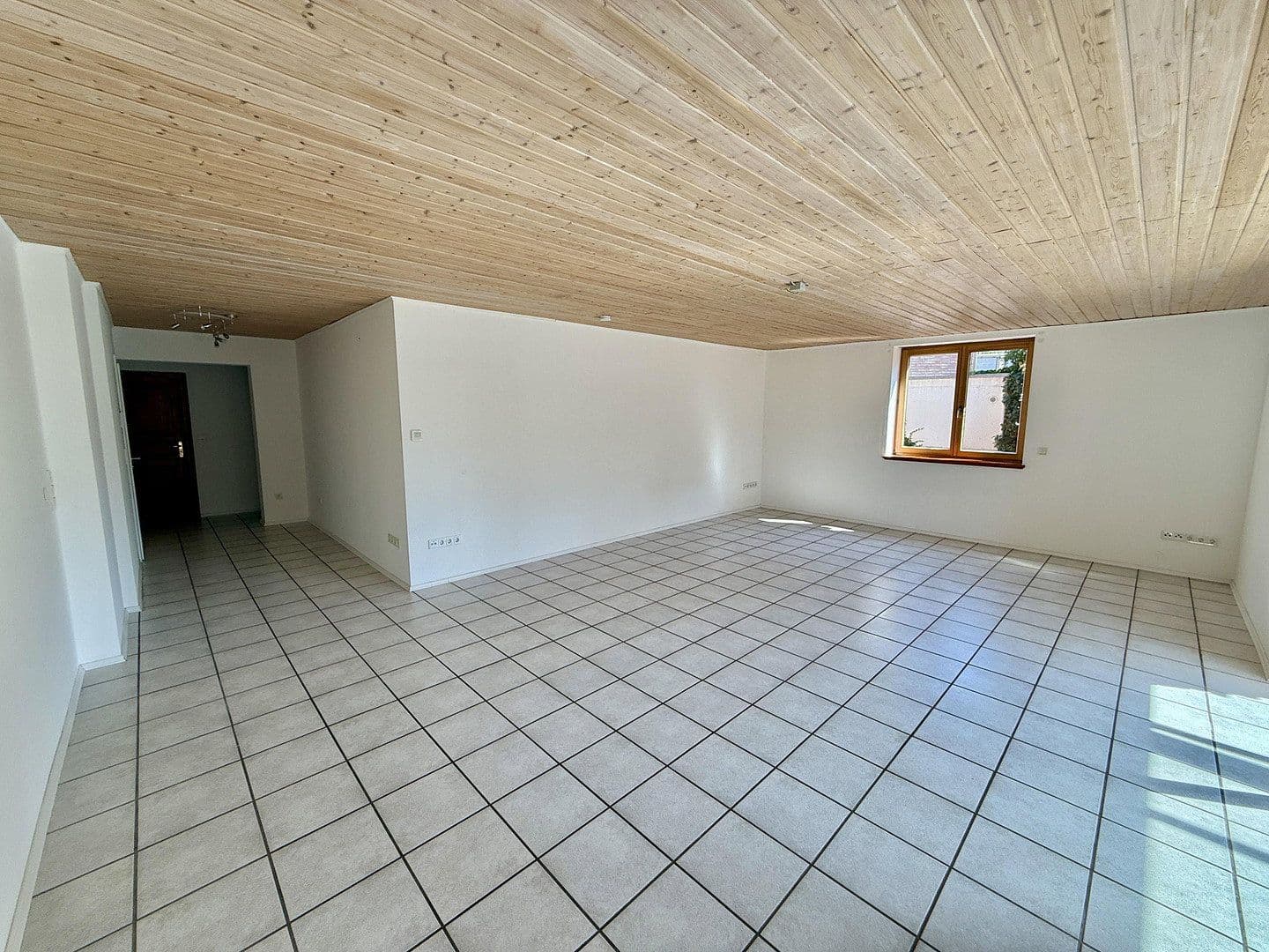 Predaj bytu 3-izbový 116 m², Wesseling, Severné Porýnie - Westfálsko Predaj bytu 3-izbový 116 m², Wesseling, Severné Porýnie - Westfálsko